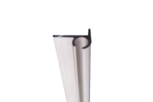Profilé en aluminium anodisé couleur argent recevant le joint coupe-feu de type D